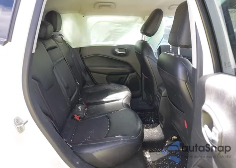 2019 Jeep Compass Trailhawk 4X4 z USA, uszkodzony, nr VIN 3C4NJDDB3KT671092